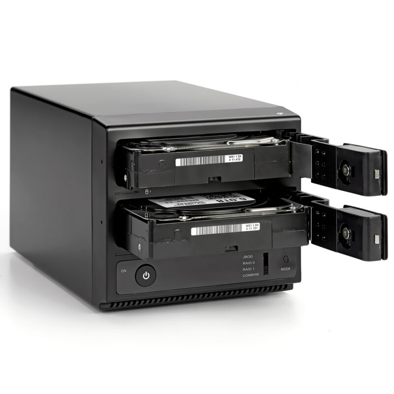 Oyen_mobius_2C_raid_open Oyen Digital Mobius 2C RAID - open doors 2 x 3.5" HDD
